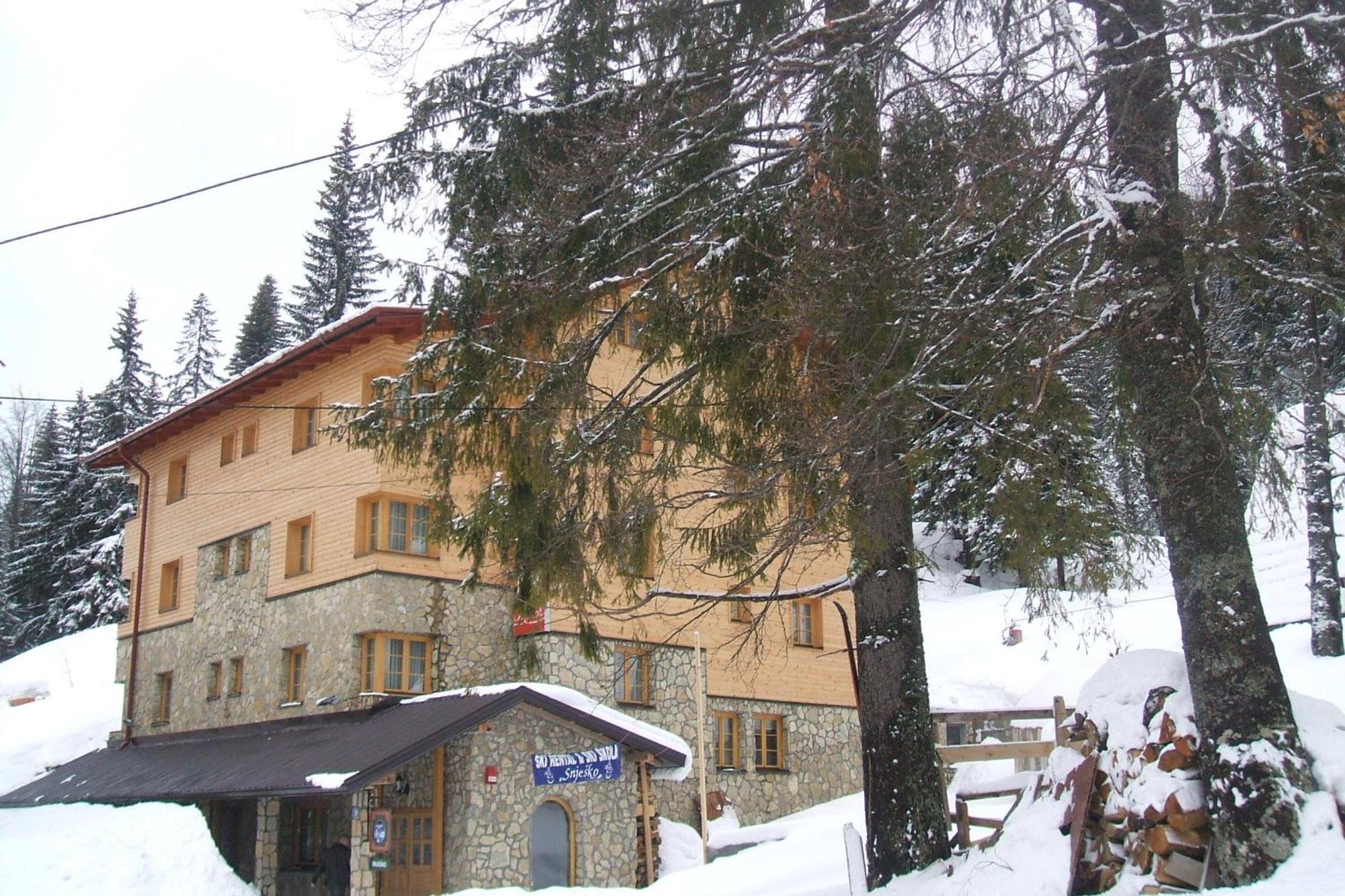 Hotel Snjesko Jahorina Exterior photo